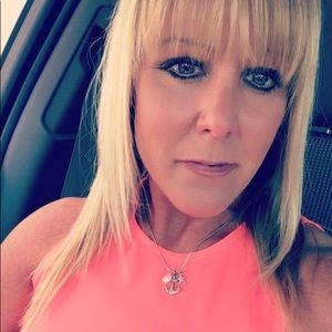 Meet your Posher, Rachele